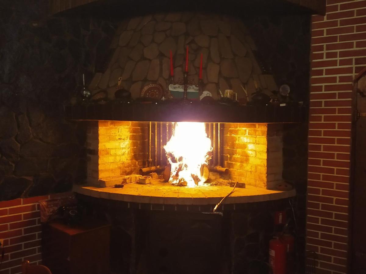 Семеен Хотел Национал Mineralni Bani Extérieur photo