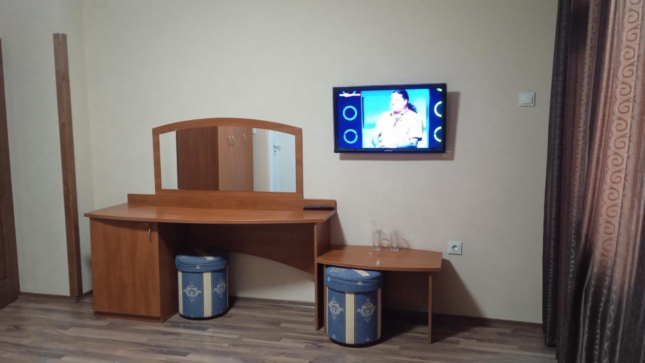 Семеен Хотел Национал Mineralni Bani Extérieur photo
