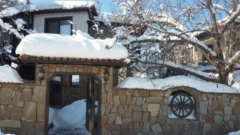Семеен Хотел Национал Mineralni Bani Extérieur photo